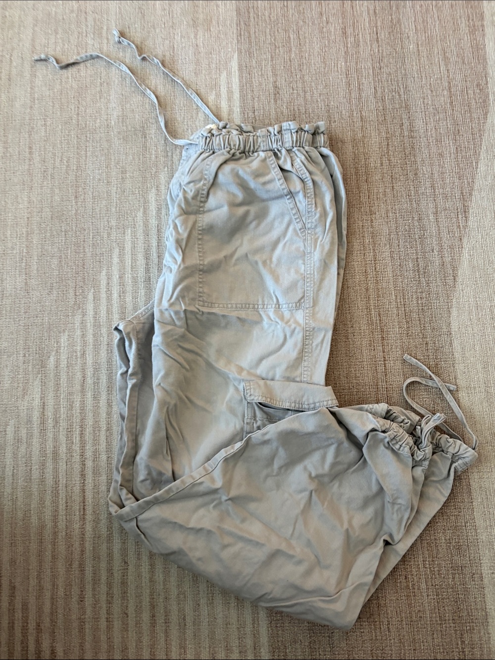 Women’s Medium grey khaki Joggers